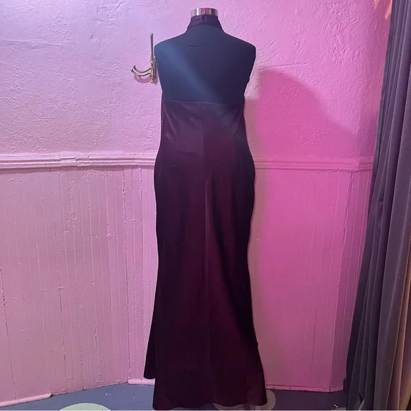 SOLD BHLDN NWT Ruby Twist Halter Satin Gown Plus Size 22 Dark Berry Bridesmaid - Picture 9 of 16